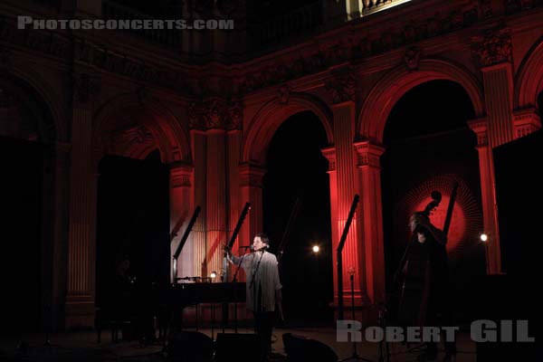 MELANIE DE BIASIO - 2014-07-20 - PARIS - Hotel de Ville - Salon des Arcades - 